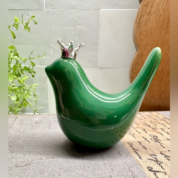 Unbranded Other - New Small Green Ceramic Bird w/ Silver Tone Crown Decor Figurine - 3”